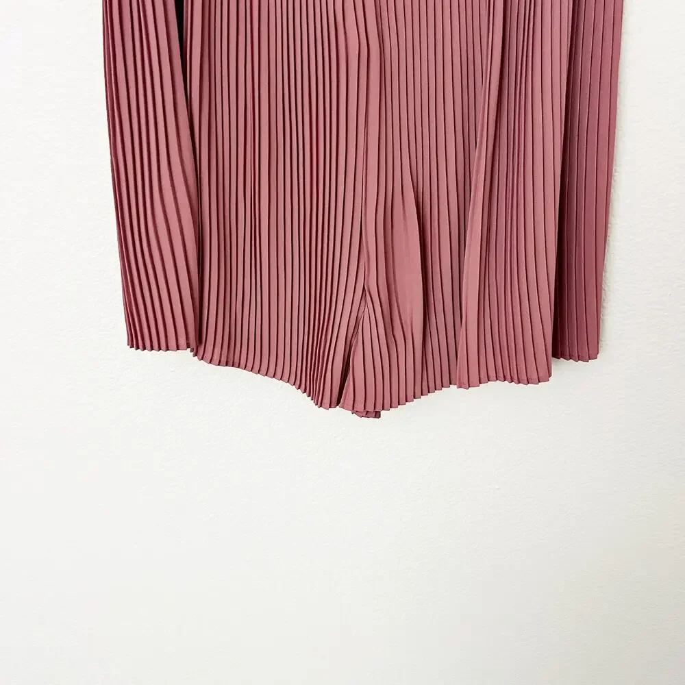 [Express] Dusty Rose Blush Pink Pleated Elastic Waist Flowy Shorts NWT Sz Large